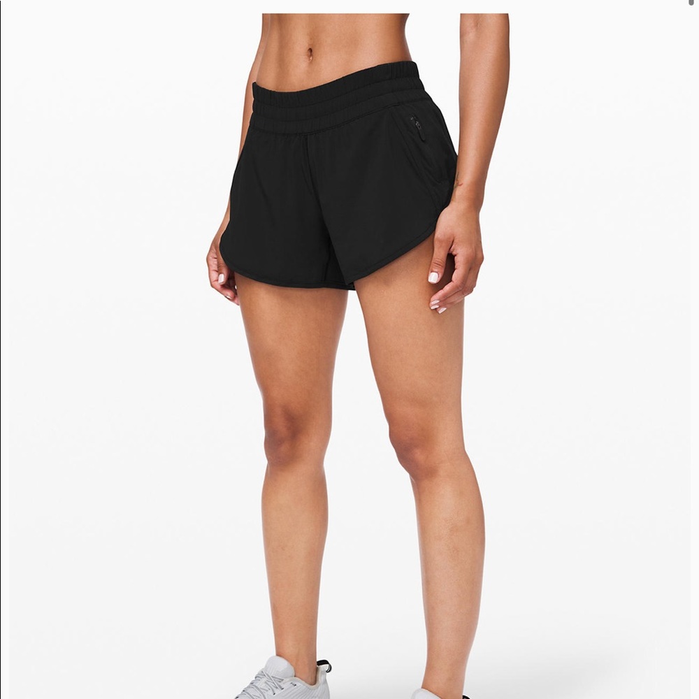 Lululemon Tracker Short V 4” size 4 new w/o tags!